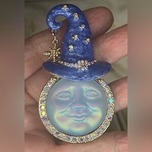 BROOCH Blue MAN & THE MOON w Witch Hat Brooch NEW